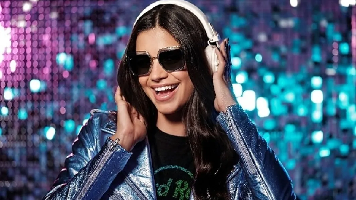 Hard Rock Cafe and Coca-Cola® Launch Hard Rock Rising Music Competition for Emerging Artists