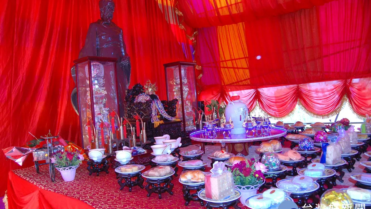 端午節前夕 屈原神像祭典難得一見