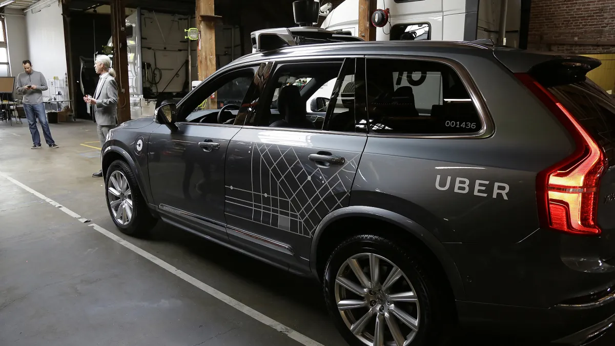 Uber也推出自動駕駛車載客服務。(資料照,美聯社)