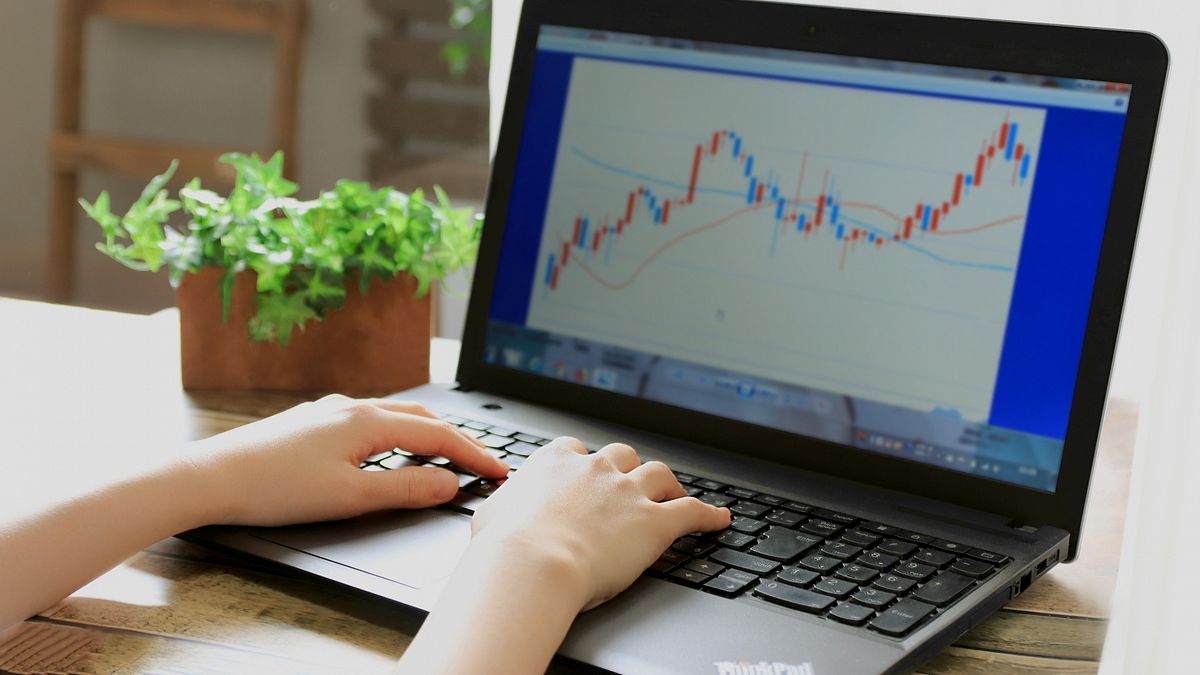 存股該選高股息ETF還是金控股?理財達人以00878為例,帶你一文看懂投資必備觀念。(示意圖/取自photoAC) 存股該選高股息ETF還是金控股?理財達人以00878為例,帶你一文看懂投資必備觀念。(示意圖/取自photoAC)