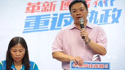 國民黨台南市長參選人高思博1日召開「年金停止改惡!」記者會,他表示,年底當選巿長,他將替台南的退休軍公教警消人員,以集體訴訟方式,討回應有公道。(顏麟宇攝)