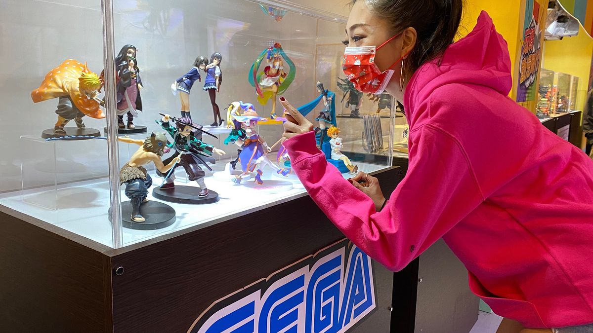 有別於一般夾娃娃機台,「玩轉動漫時代」內容物全來自日本進口,讓人一夾入魂。(圖/業者提供) 有別於一般夾娃娃機台,「玩轉動漫時代」內容物全來自日本進口,讓人一夾入魂。(圖/業者提供)