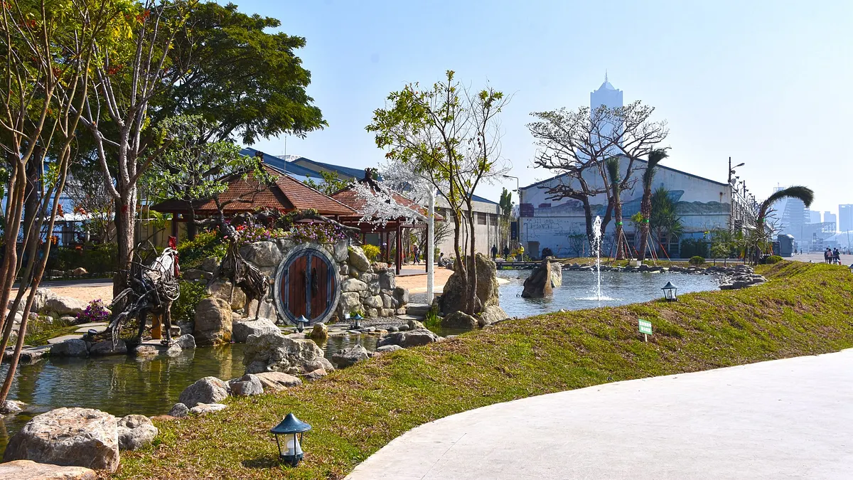 以台灣島為發想,北斗七星的天樞星象為代表石的月光島。(圖/臺灣港務公司提供)