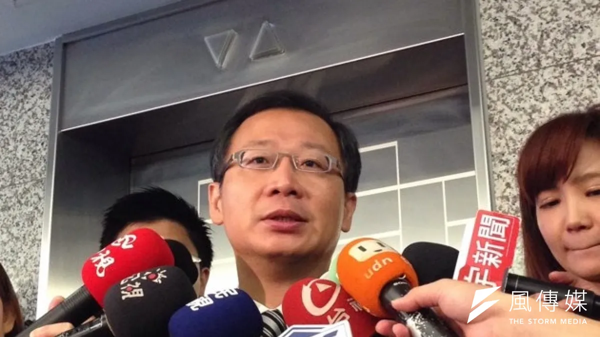 桃園縣長吳志揚5日將砲口朝向檢調與廉政署,質疑以「養案」方式來偵辦。(羅暐智攝)