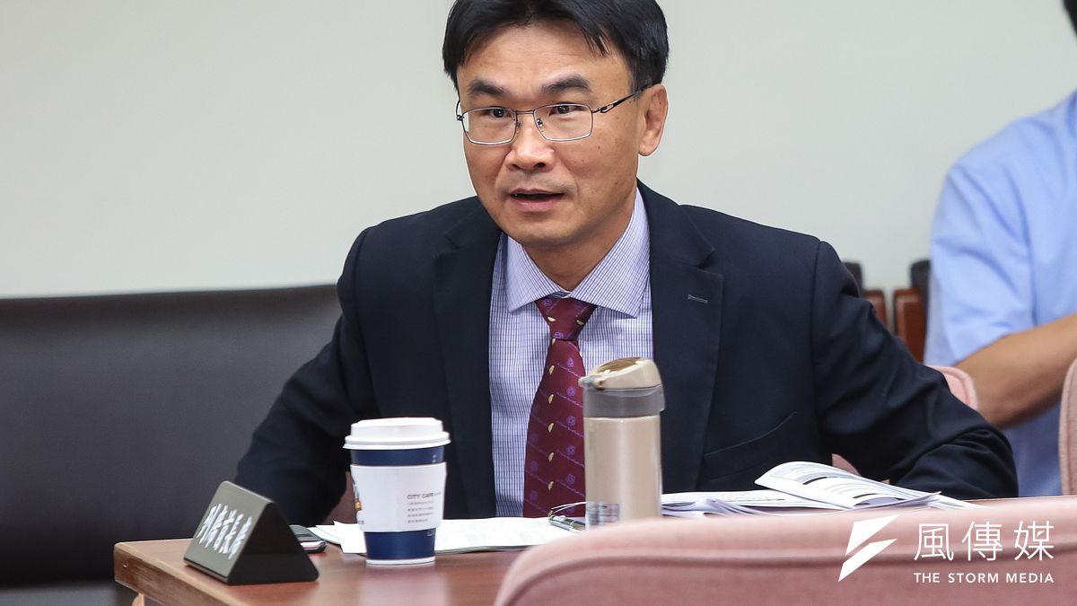 農委會副主委陳吉仲說,自我要求比長官還高,否則不敢在這位子上。(資料照,顏麟宇攝) 農委會副主委陳吉仲說,自我要求比長官還高,否則不敢在這位子上。(資料照,顏麟宇攝)