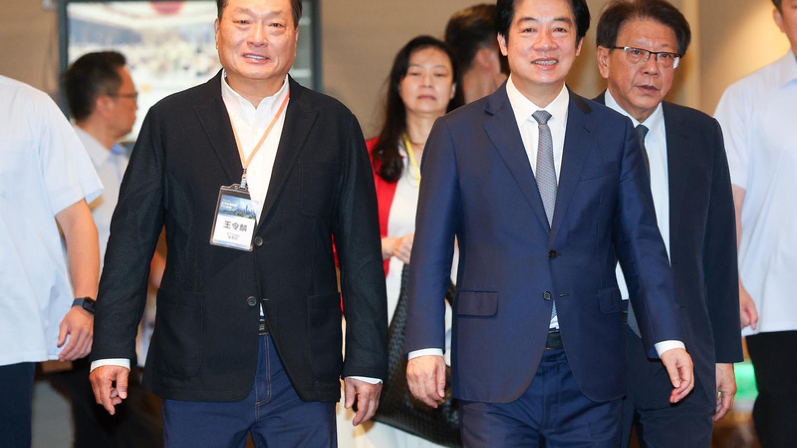 韋安觀點:把「獄政史上最大弊案」算在王令麟頭上,是否有點「搞笑」?