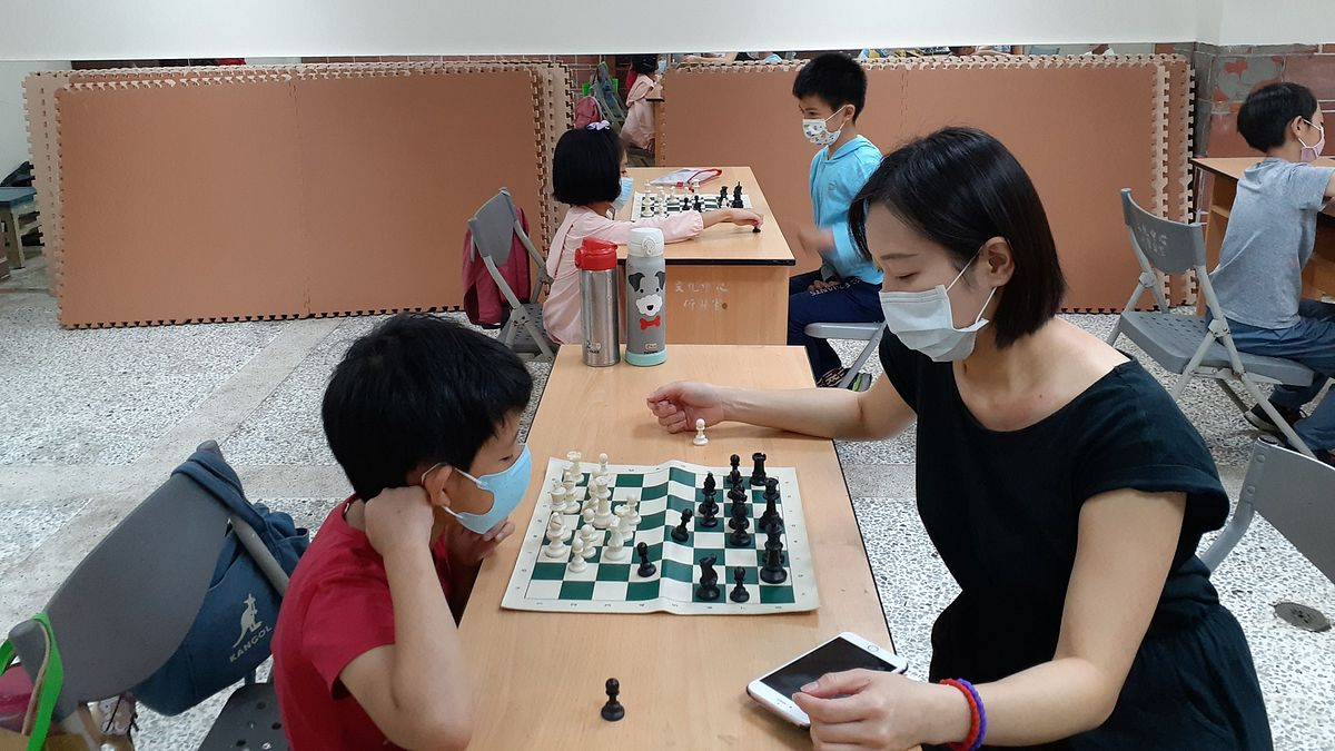 彰化縣府文化局各個研習班,即日起恢復正常上課,請學員作好防疫措施。(圖/彰化縣政府) 彰化縣府文化局各個研習班,即日起恢復正常上課,請學員作好防疫措施。(圖/彰化縣政府)