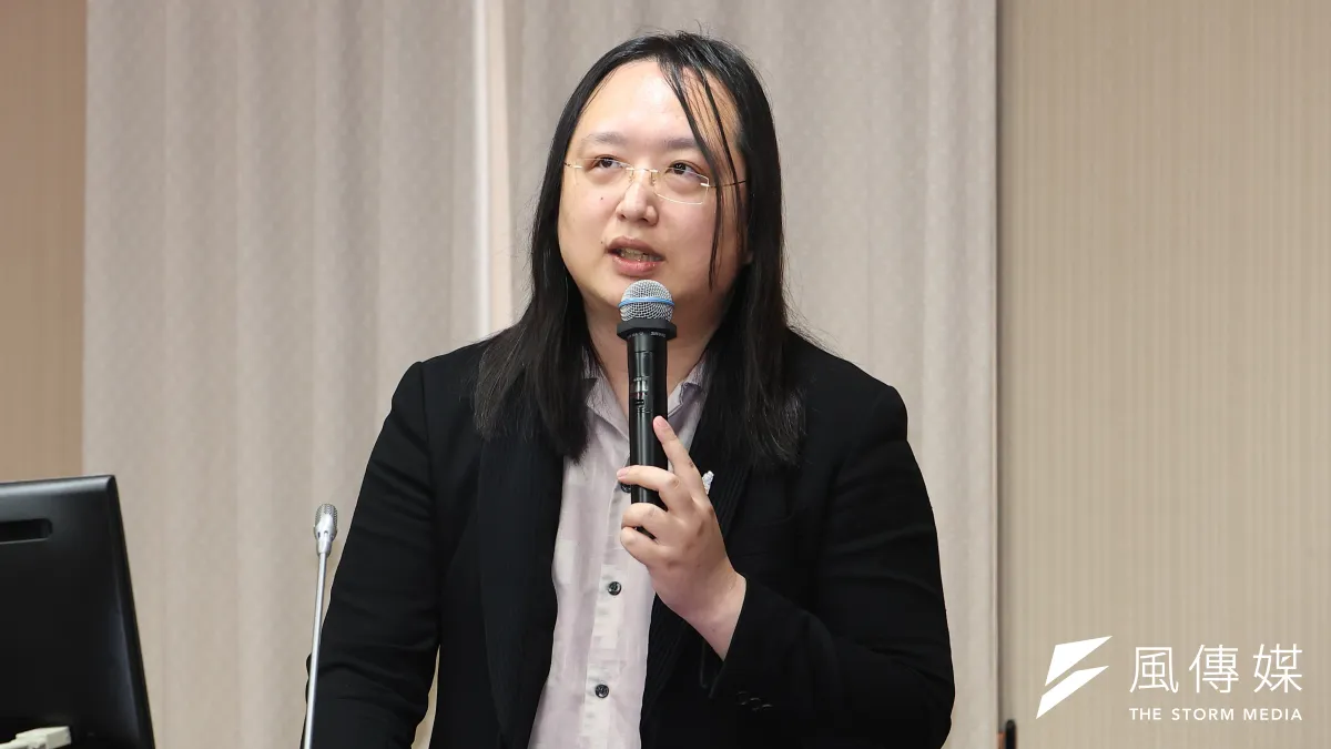 數發部長唐鳳備詢。(顏麟宇攝)