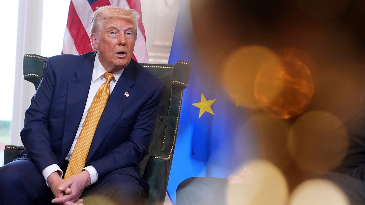 總統賴清德原訂8月出訪中南美洲並過境美國,但外媒引述3名知情人士透露,該行程被美國總統川普(見圖)拒絕過境安排。(資料照,美聯社) 總統賴清德原訂8月出訪中南美洲並過境美國,但外媒引述3名知情人士透露,該行程被美國總統川普(見圖)拒絕過境安排。(資料照,美聯社)