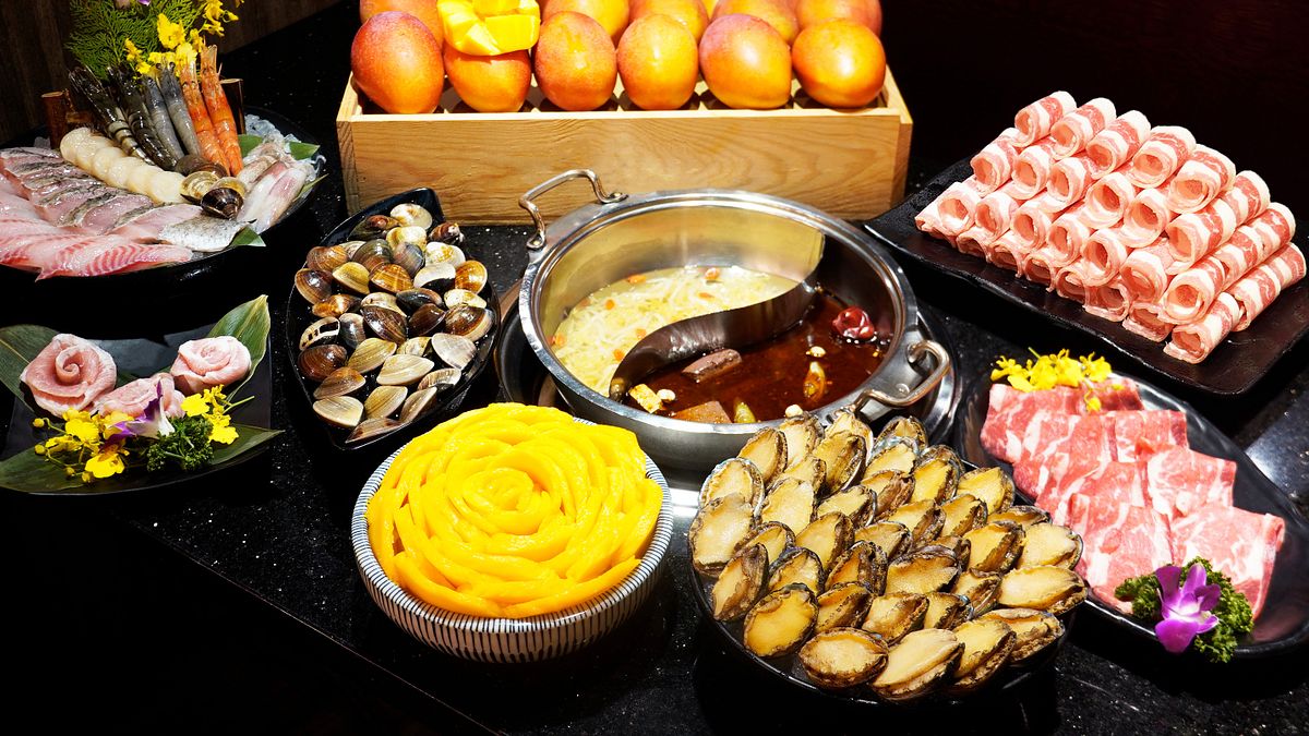 馬辣愛文芒果季5/27開跑,XXL東石大蛤蜊吃到飽活動至5/31!(圖/馬辣集團提供) 馬辣愛文芒果季5/27開跑,XXL東石大蛤蜊吃到飽活動至5/31!(圖/馬辣集團提供)