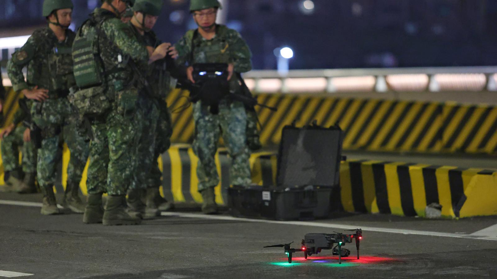 無人機神話6》非紅供應鏈容不下1克中國材料?台灣能造無人機電池、馬達 卻繞不開中國稀土