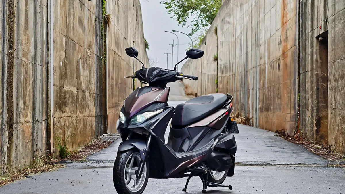 新世代均衡型街跑光陽KYMCO RTS R 165白牌旗艦速克達苗栗試駕 新世代均衡型街跑光陽KYMCO RTS R 165白牌旗艦速克達苗栗試駕