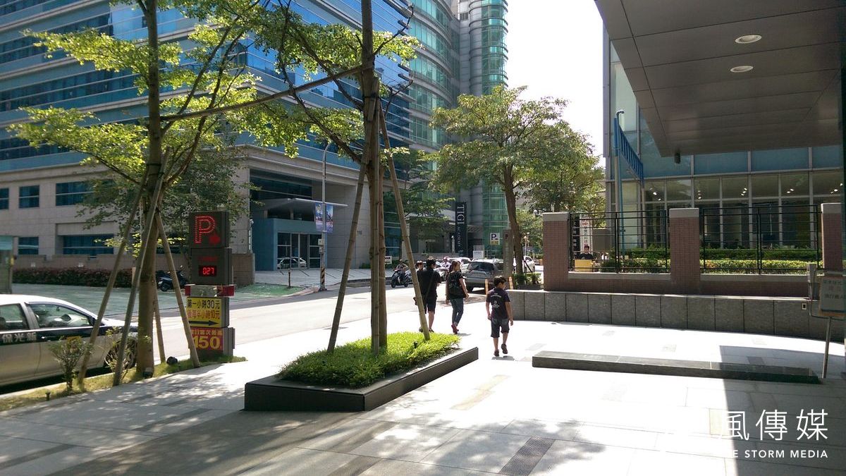 16日的台北,晴朗高溫。 16日的台北,晴朗高溫。