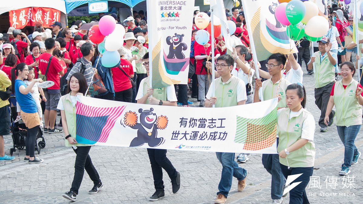 作者指出,世大運執委會耗費大筆人力、資金及時間培訓世大運志工,在人力資源整合上卻不夠精實、訓練不足,導致志工人力大量流失。(資料照,李振均攝) 作者指出,世大運執委會耗費大筆人力、資金及時間培訓世大運志工,在人力資源整合上卻不夠精實、訓練不足,導致志工人力大量流失。(資料照,李振均攝)