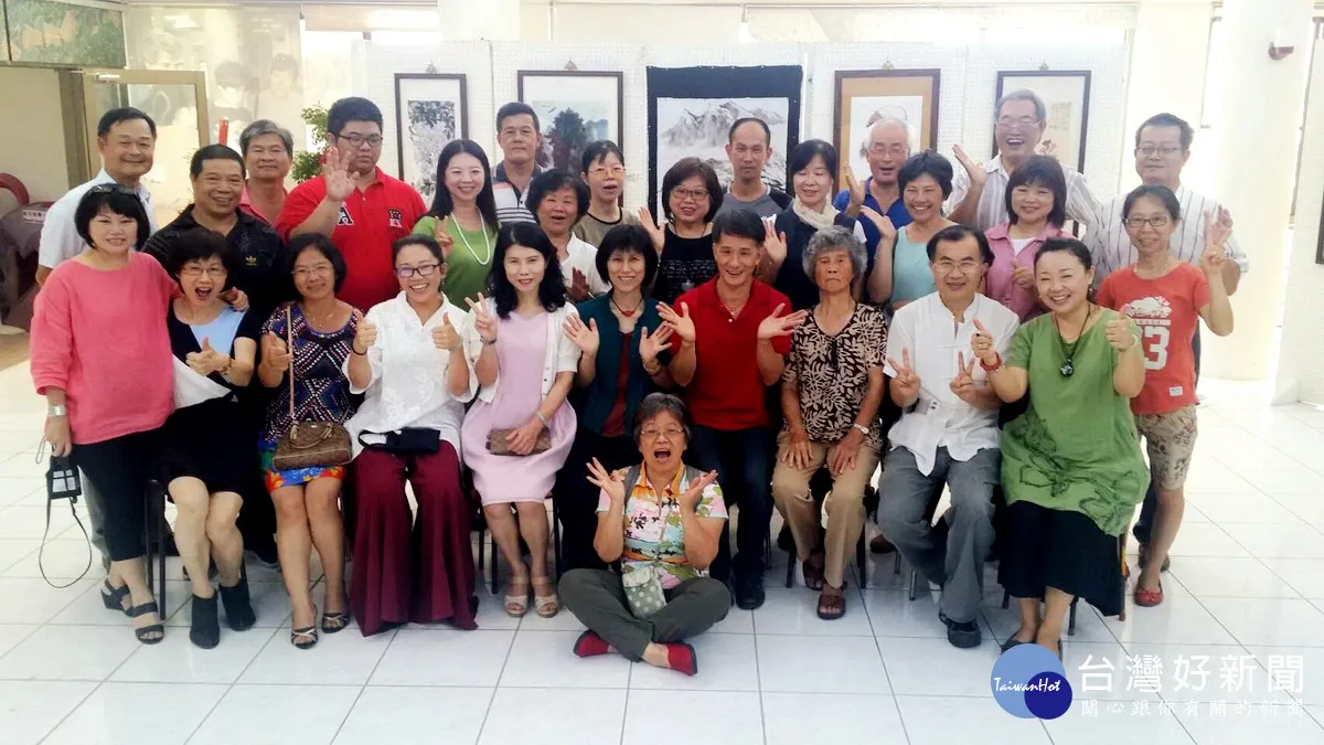 張景岳師生聯展 婆婆媽媽展現所學 張景岳師生聯展 婆婆媽媽展現所學