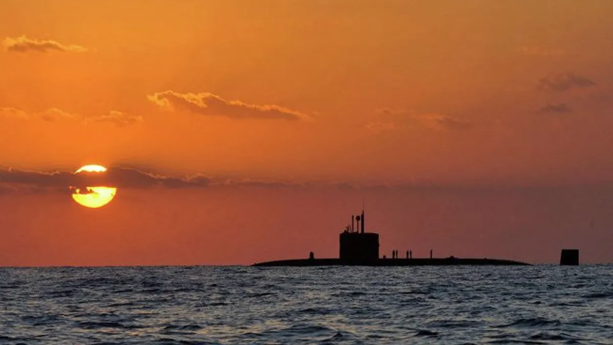 美軍防範俄羅斯潛艦破壞海底電纜。(取自推特)