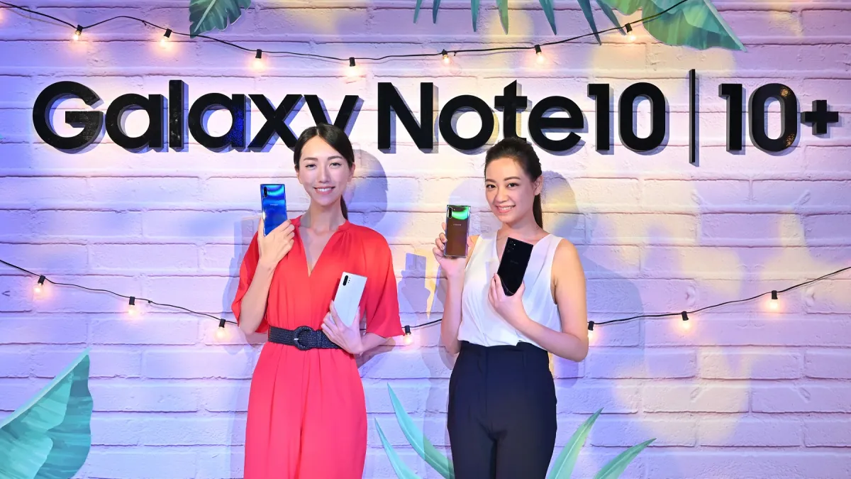 台灣三星電子今(13)日發表 Galaxy Note 10 系列旗艦雙機,展示新一代高效能機種。 (圖/台灣三星)