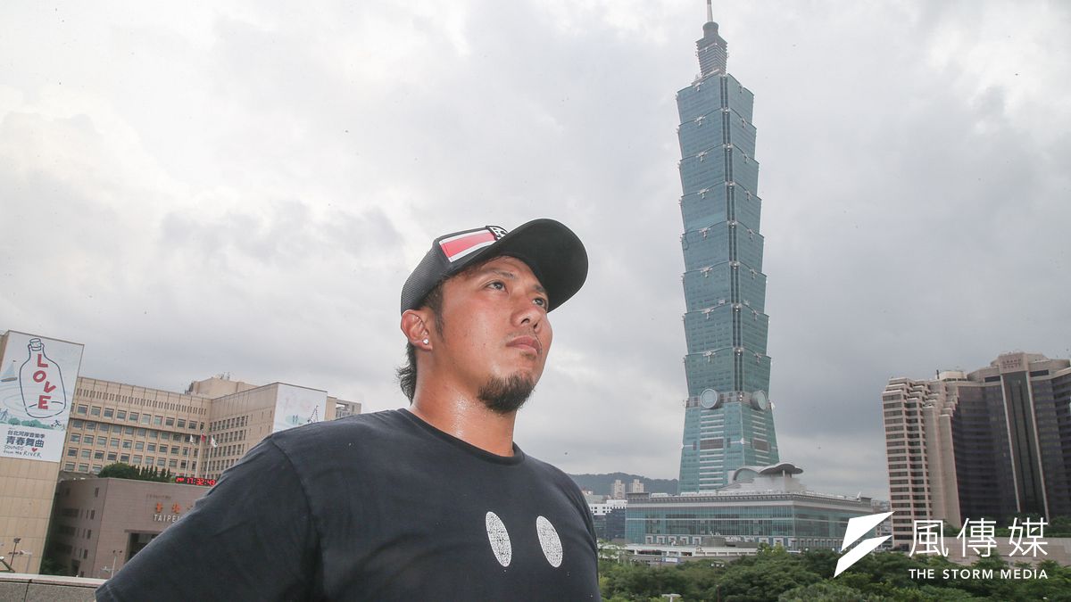 回台參加選秀的李杜軒希望可以盡快被球隊挑選,下半季就重返球場,在國人面前證明自己的實力。(陳明仁攝) 回台參加選秀的李杜軒希望可以盡快被球隊挑選,下半季就重返球場,在國人面前證明自己的實力。(陳明仁攝)