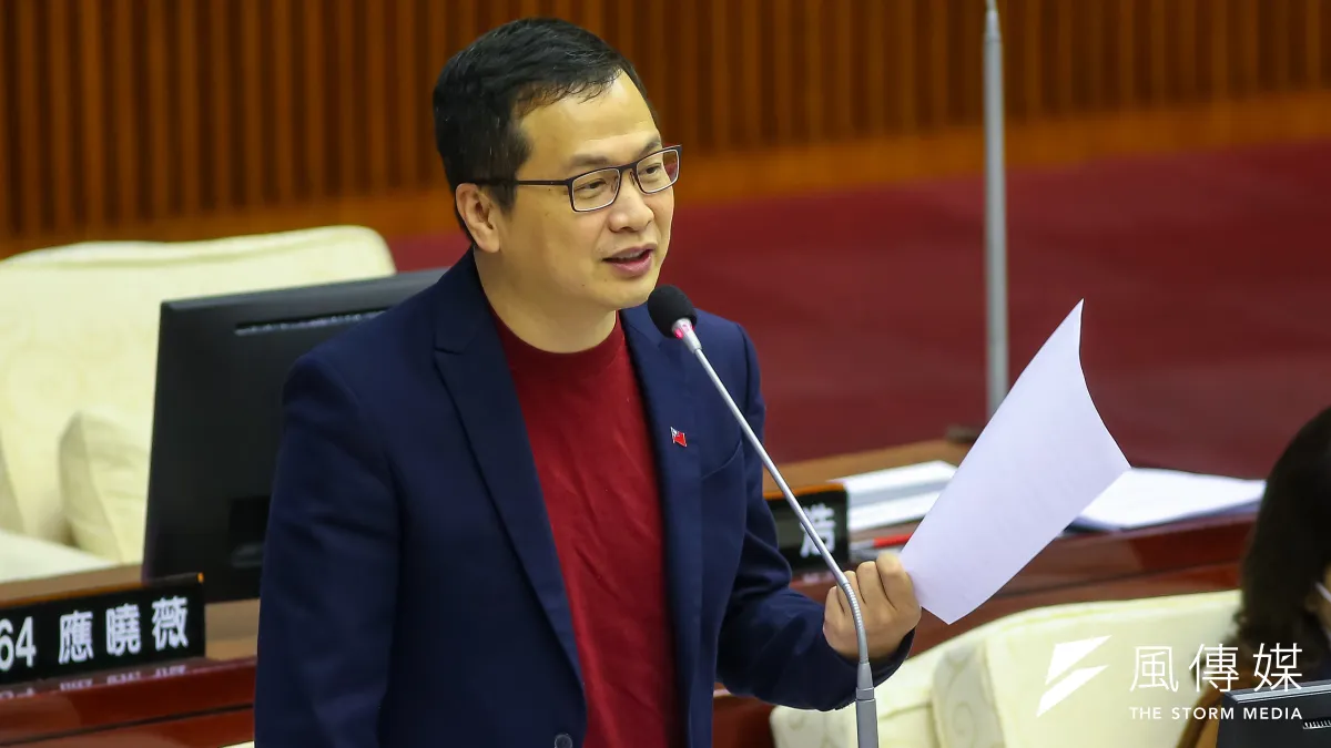 作者指出,趙少康一席話,對羅智強長時間的努力奔走,400場的街講,50萬份的連署書,打擊有多大。(顏麟宇攝)
