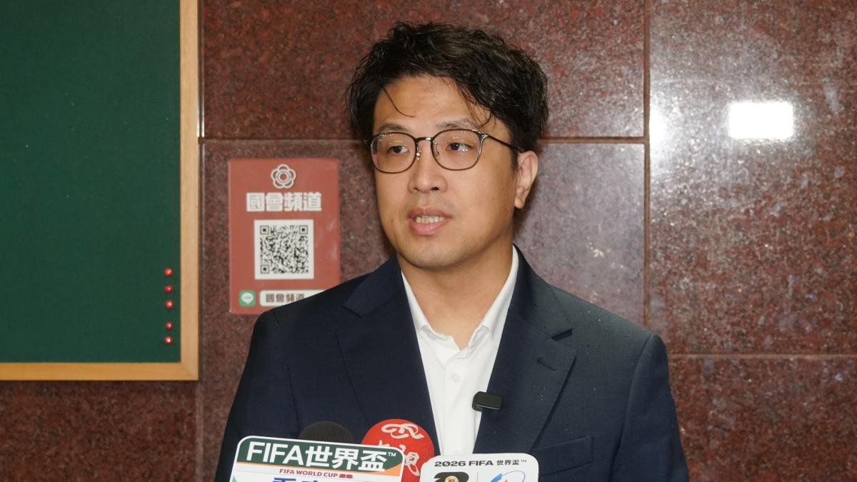 沈伯洋民調落後28個百分點 王定宇子弟兵張口就來:鐵藍鬆動,他當選機會大