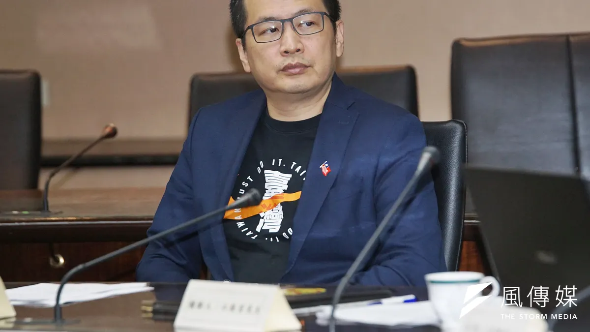 為表達反萊豬立場,國民黨市議員羅智日前成立「我+1」粉絲專頁,推動罷免支持萊豬的立委。(資料照,盧逸峰攝) 為表達反萊豬立場,國民黨市議員羅智日前成立「我+1」粉絲專頁,推動罷免支持萊豬的立委。(資料照,盧逸峰攝)