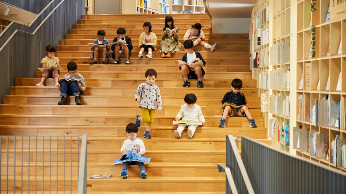 「臺灣繪本、佮意啦」展覽在建築師安藤忠雄設計、捐贈給大阪市的「童書之森_中之島」率先登場,引領讀者深入體驗臺灣豐富且獨特的文化底蘊。©いとう写真。(圖/文化部提供) 「臺灣繪本、佮意啦」展覽在建築師安藤忠雄設計、捐贈給大阪市的「童書之森_中之島」率先登場,引領讀者深入體驗臺灣豐富且獨特的文化底蘊。©いとう写真。(圖/文化部提供)