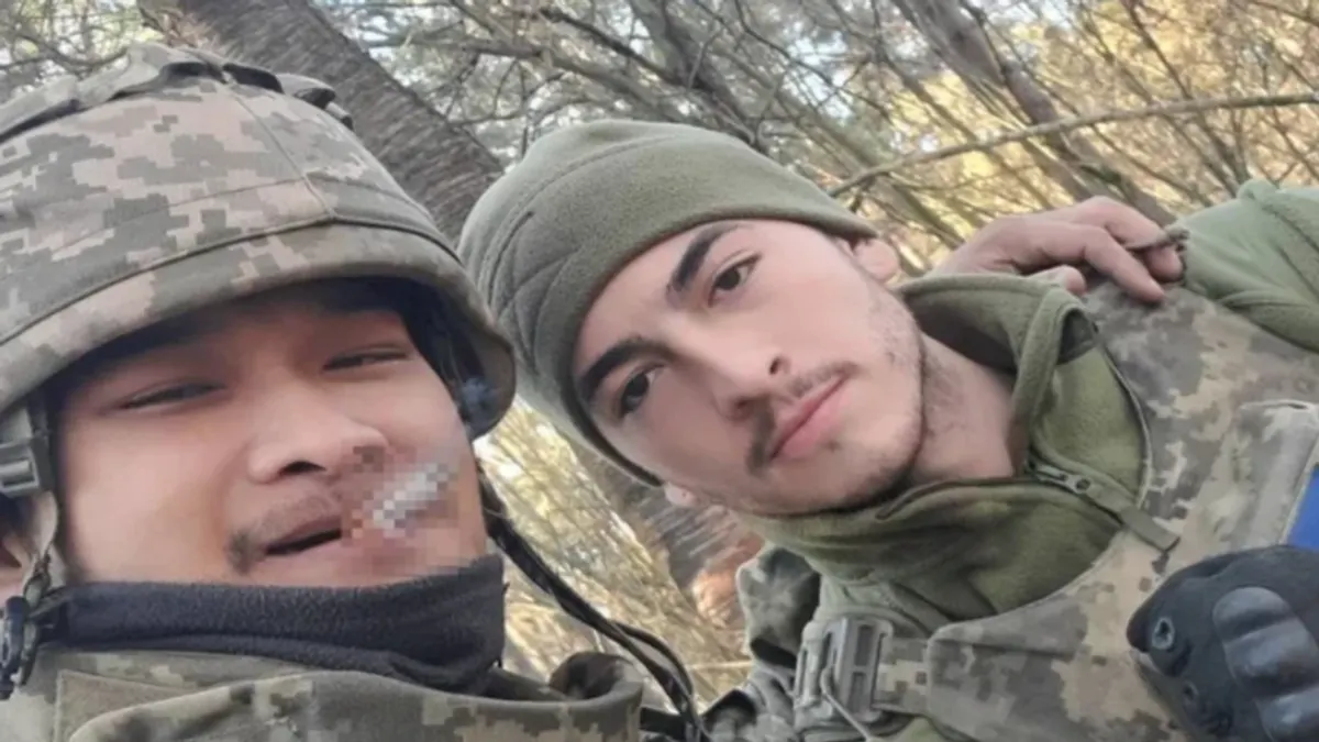 吳忠達與同袍的合照。(圖/翻攝自臉書/中華民國海軍陸戰隊備役士官長全國協會)