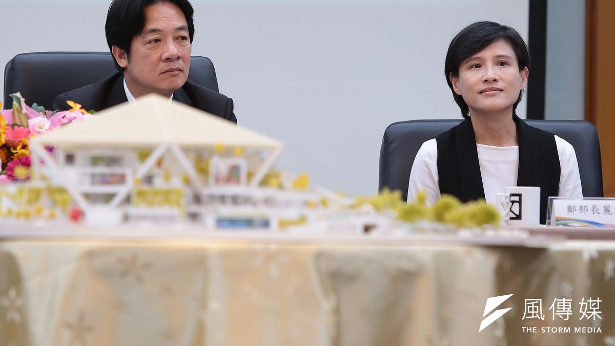 鄭麗君(右)認為賴清德(左)具備作為領導人的三大特質。(資料照,顏麟宇攝) 鄭麗君(右)認為賴清德(左)具備作為領導人的三大特質。(資料照,顏麟宇攝)