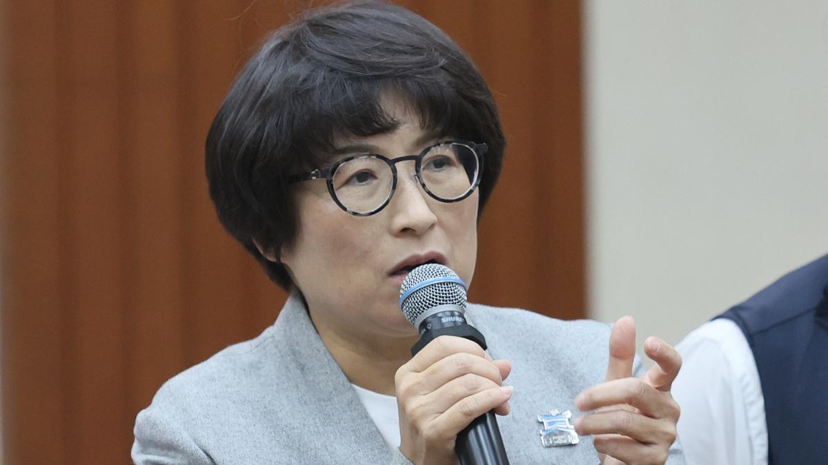 饒慶鈴申請出席海峽論壇遭擋,怒問陸委會為農民做了什麼?梁文傑姿態放軟:大陸還是可以去