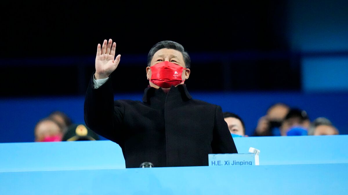 上海民怨沸騰後,又傳言坦克開進北京城內執行「類軍管」之際,中國國家主席習近平又再一次高呼:「要確保紅色江山永不變色」。圖為中國國家主席習近平。(資料照,美聯社) 上海民怨沸騰後,又傳言坦克開進北京城內執行「類軍管」之際,中國國家主席習近平又再一次高呼:「要確保紅色江山永不變色」。圖為中國國家主席習近平。(資料照,美聯社)