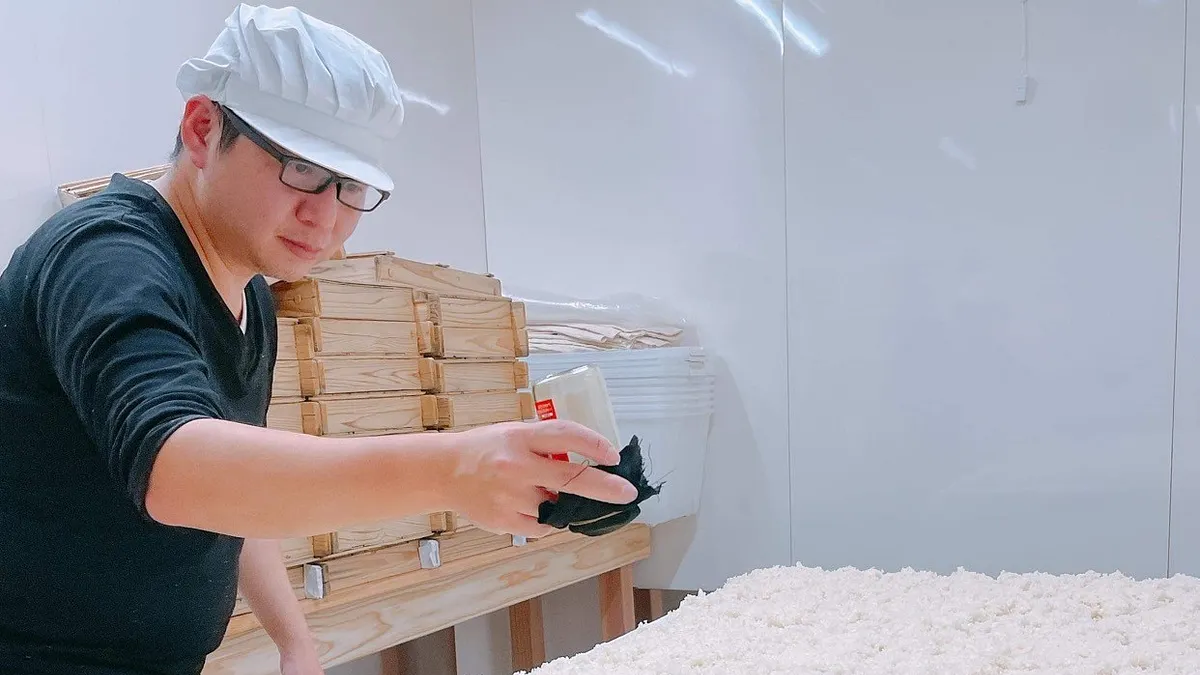 陳韋仁氏は2008年に日本の島根県に留学、卒業後に醸造業界に身を投じ、長年の努力を経て2021年のパンデミック期間中に自身の酒蔵を設立。輸出向け日本酒の製造を開始した。(陳韋仁氏提供)