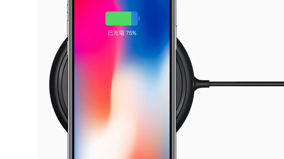 蘋果無線充電板「AirPower」推出將近一年,但遲遲只聞其聲不見其影,最新的消息是預計最快要等到今年(2018)九月才能上市,而這當中究竟是出了什麼問題?(圖/取自Apple,數位時代提供)