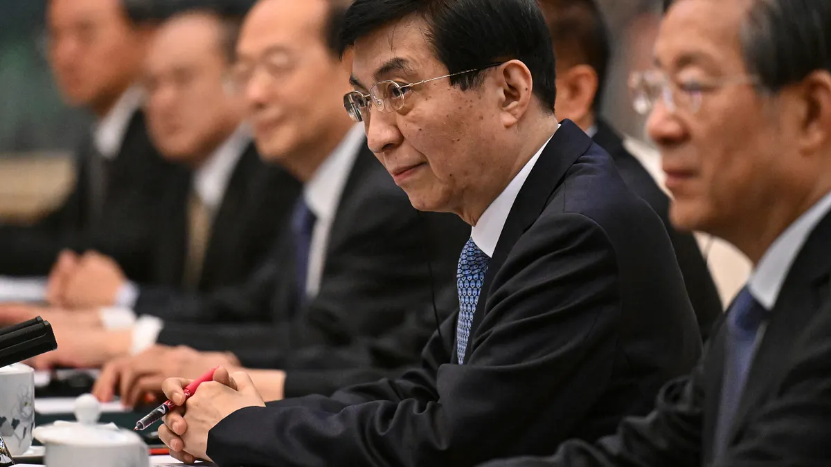 中共25日於北京人民大會堂舉辦「紀念台灣光復八十周年大會」。圖為中國全國政協主席王滬寧。(資料照,美聯社)