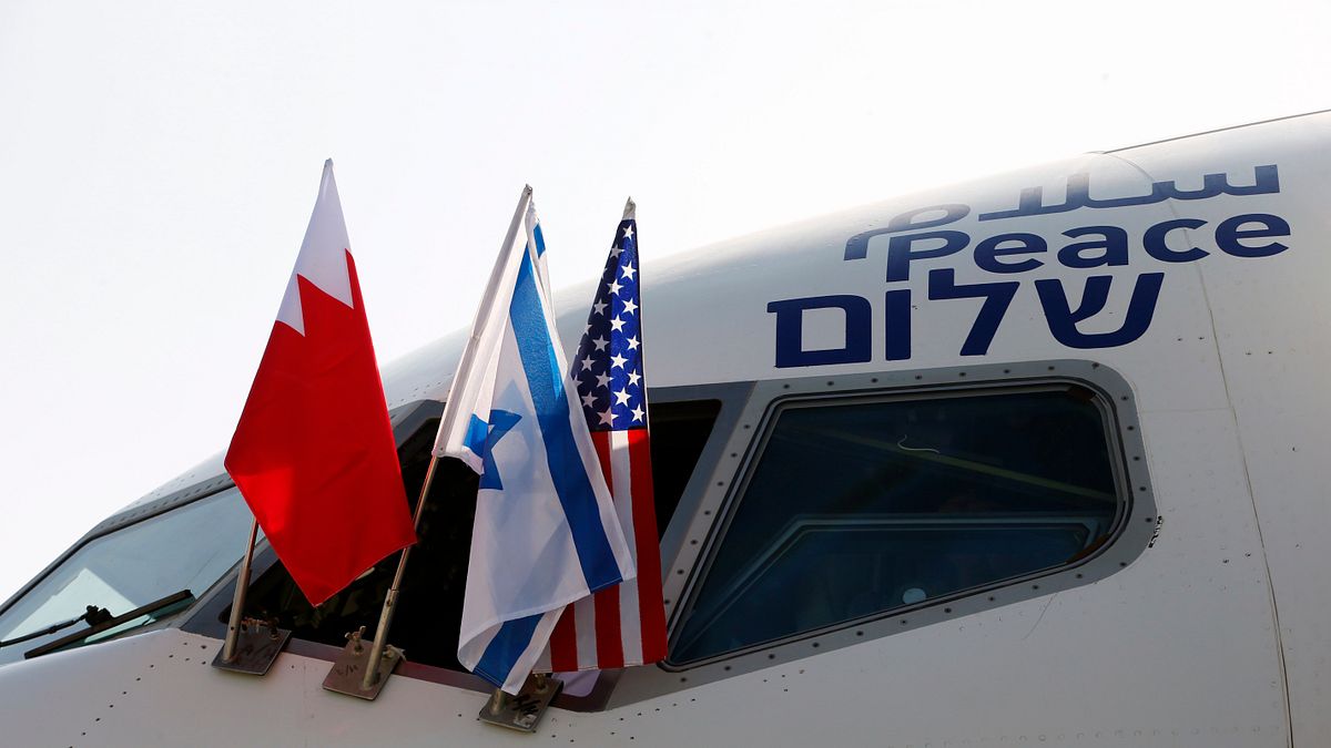 以色列航空直飛巴林,雙方簽署聯合公報準備建交(AP) 以色列航空直飛巴林,雙方簽署聯合公報準備建交(AP)