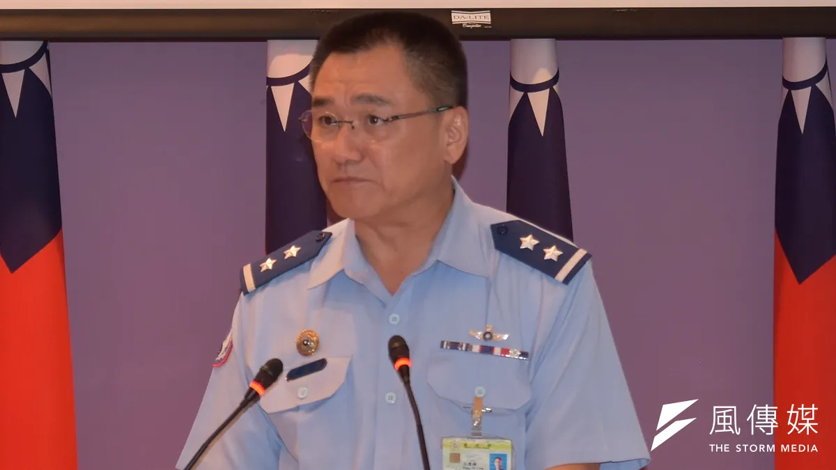 針對幻象戰機失事事件,空軍參謀長王德陽中將表示喪失推力原因仍在調查中。(張曜麟攝)