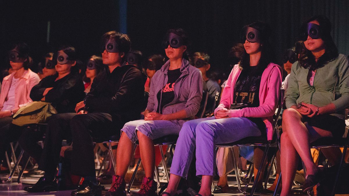 高雄春藝「不給看」? 耳劇場科技顛覆觀眾感官 高雄春藝「不給看」? 耳劇場科技顛覆觀眾感官