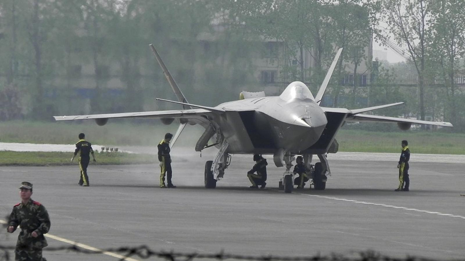 300架就位?陸媒喊殲-20「15分鐘抵日本」 退將揭戰場真實威脅:專殺空中大腦