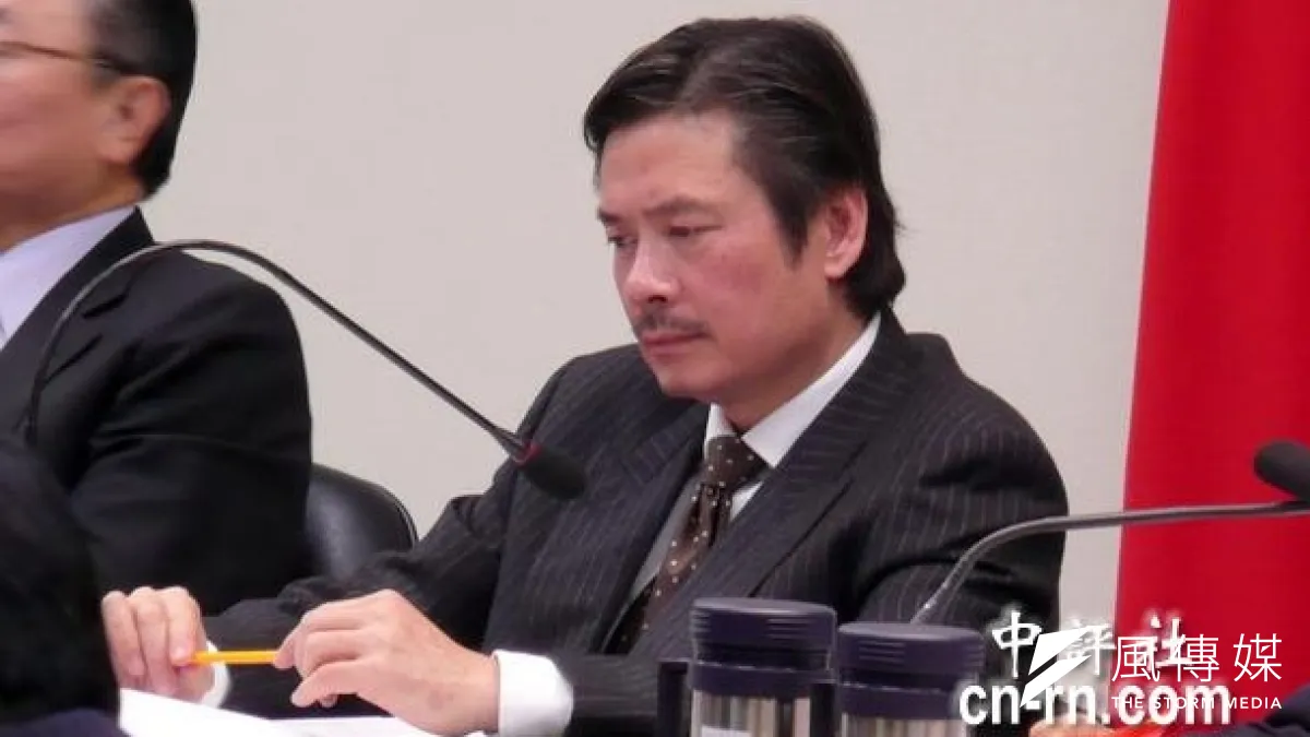 金溥聰18日將視察海巡署,這是繼督導警政署等情報機關後,金溥聰另一濫權聽取相關業務簡報的單位。而金在面對違憲批評時,卻一再對外澄清依法有據。(中評社)