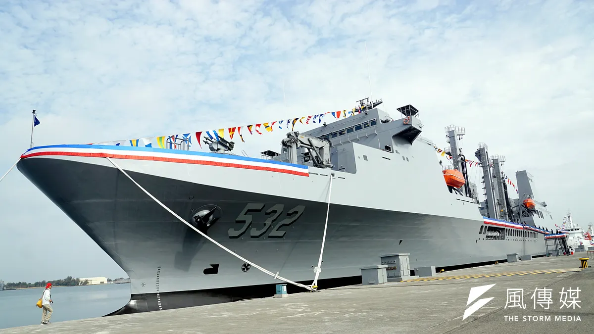 海軍磐石艦近日因為防疫疏失,遭各界撻伐,但他們不僅是共扛衞國責任的先鋒,更是我們親如家人的子弟,在疫情擴散之際,我們應該給予更多鼓勵,相互扶持。(資料照,蘇仲泓攝)