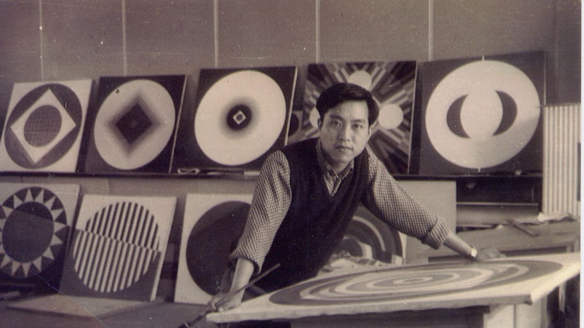 一九六九年,攝於新莊畫室。 一九六九年,攝於新莊畫室。