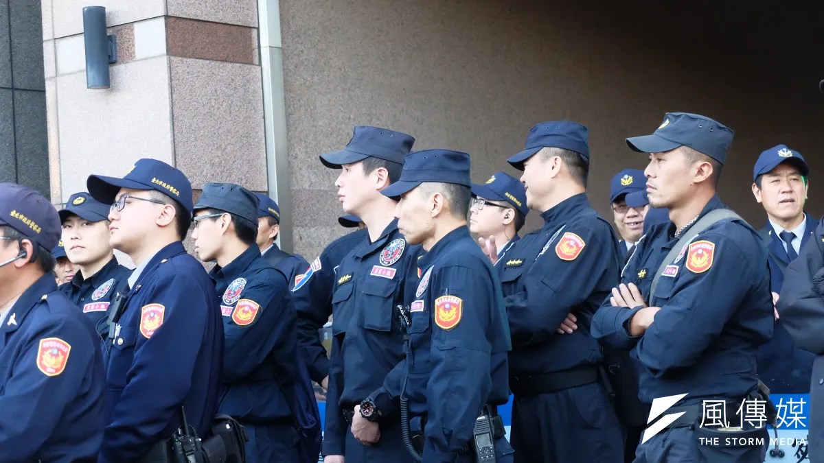 內政部26日宣布,將修法放寬警校畢業生服務年限,由原本的4~6年縮短至2~4年,最快今年五月完成修法。(資料照,謝孟穎攝)