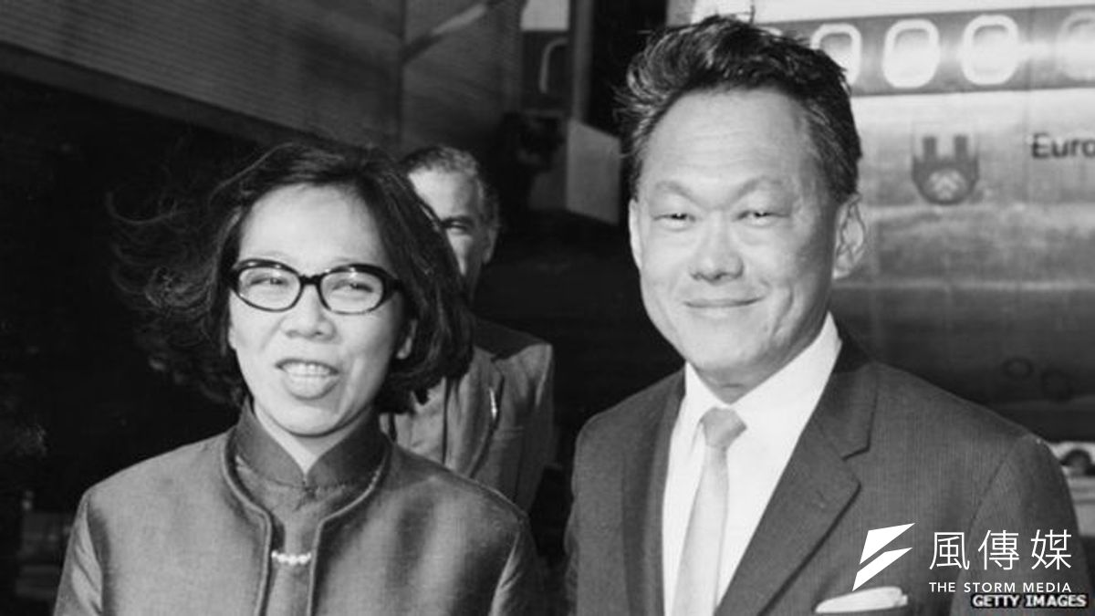 從其在外交舞台上格外長的任期來看,他傑出的邏輯思維能力與冷酷無情的實用主義為他在亞太地區的領導人中贏得政治家的美譽。(BBC中文網) 從其在外交舞台上格外長的任期來看,他傑出的邏輯思維能力與冷酷無情的實用主義為他在亞太地區的領導人中贏得政治家的美譽。(BBC中文網)