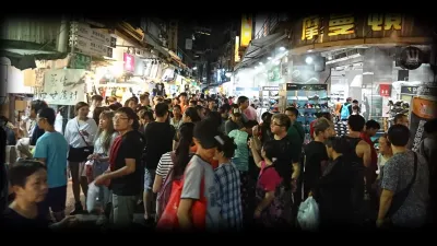 少了外國客的台北士林夜市,據傳已經關了100多家攤商。(資料照,取自士林夜市商圈臉書專頁)