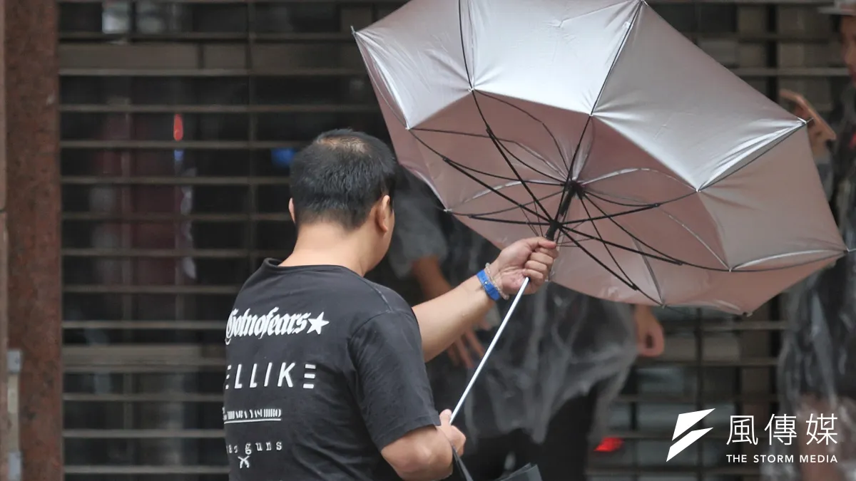 近25年最肥強颱巴威來了!周五起致災風雨最劇,防颱準備快做好。(資料照/柯承惠攝)