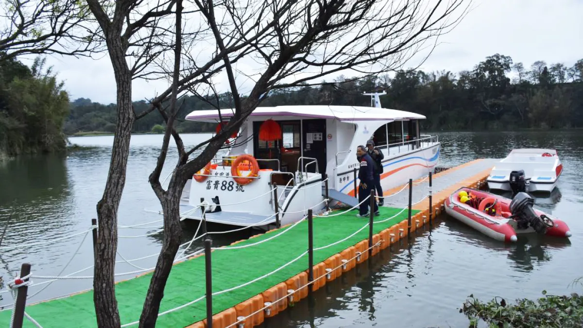 新竹縣峨眉鄉公所全力打造水上觀光廊道,廣邀全國民眾體驗峨眉鄉的湖光山色。(圖/新竹縣政府提供)