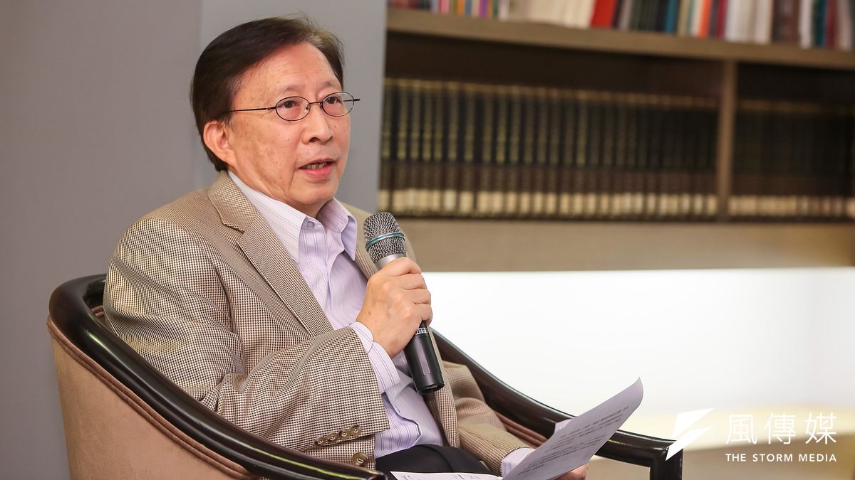 20161122-中華文化總會長劉兆玄22日出面召開記者會,宣佈辭去總會長一職。(顏麟宇攝) 20161122-中華文化總會長劉兆玄22日出面召開記者會,宣佈辭去總會長一職。(顏麟宇攝)