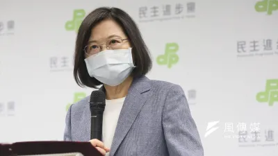 總統蔡英文11月26日舉行地方公職人員選舉結果記者會,宣布請辭民進黨主席職務。(資料照,柯承惠攝)
