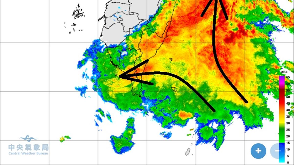 最強的對流沿台灣東岸外海而上。(圖/取自鄭明典臉書) 最強的對流沿台灣東岸外海而上。(圖/取自鄭明典臉書)