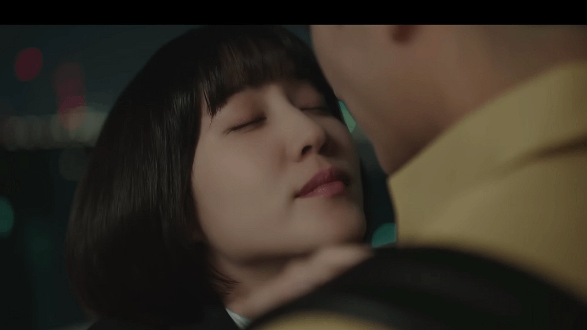 韓劇《非常律師禹英禑》描繪一般男性和身心障礙女性的戀情。(截自Youtube) 韓劇《非常律師禹英禑》描繪一般男性和身心障礙女性的戀情。(截自Youtube)