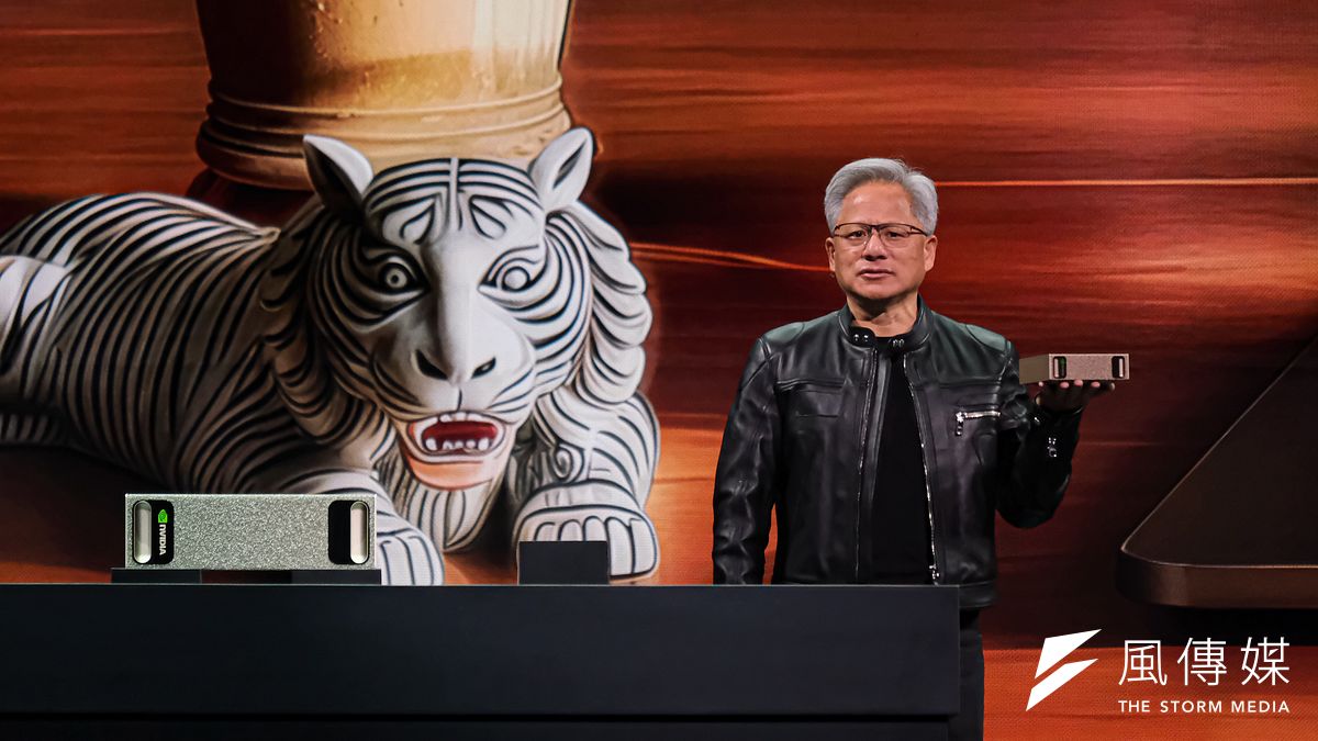 輝達與台灣政府於2022年開啟一項計畫,輝達執行長黃仁勳(見圖)稱此技術將為全新境界。(劉偉宏攝) 輝達與台灣政府於2022年開啟一項計畫,輝達執行長黃仁勳(見圖)稱此技術將為全新境界。(劉偉宏攝)